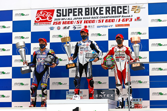 野左根航汰がレース1で開幕3連勝達成！