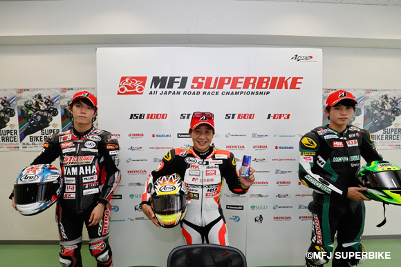 小山知良が巧者ぶりを発揮しオートポリス3連勝！