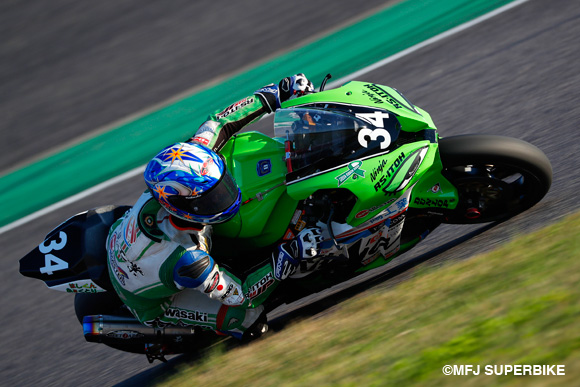 ヴィッセル神戸とコラボしJSB1000、2年目を戦う岡村光矩