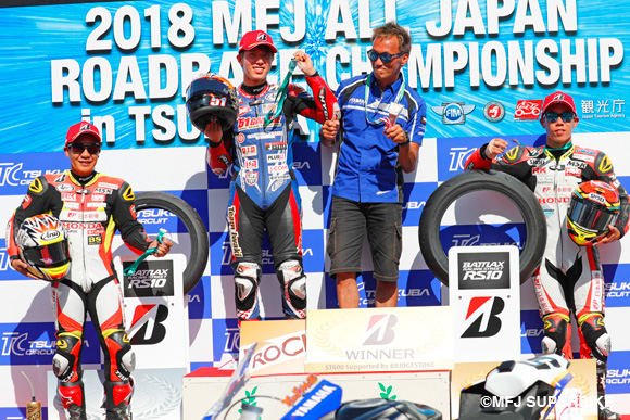 岡本裕生がレースをリード、逃げ切って優勝！