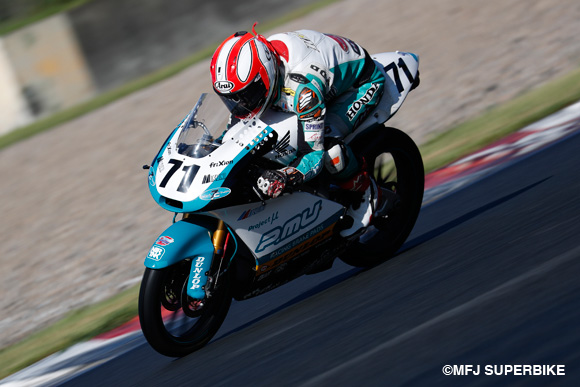 小室旭が今季初ポールポジション！