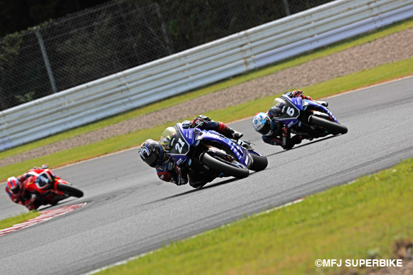 中須賀克行が盤石の走りで今季8勝目！