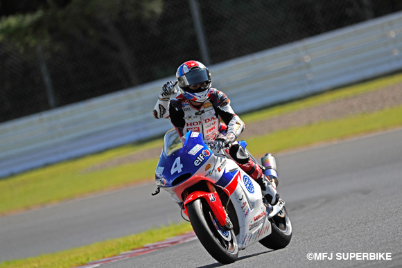 岩戸亮介、最終ラップに大逆転で今季3勝目！