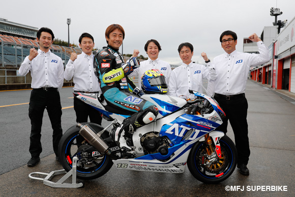 関口太郎がツインリンクもてぎで初ライド