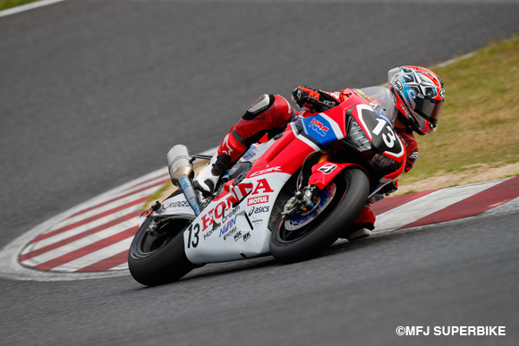 高橋巧が絶好調！ 孤高の2分04秒台!!