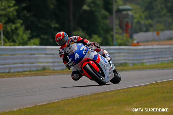 作本輝介が独走で今季初勝利！