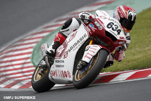 名越哲平がWポールポジション獲得！