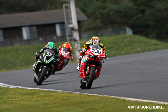 小山知良が独走で今季3勝目！