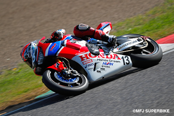 高橋巧、レース2でもポールポジションを獲得！