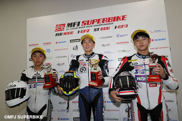 鈴木大空翔、激烈バトルを最後に制して今季2勝目！